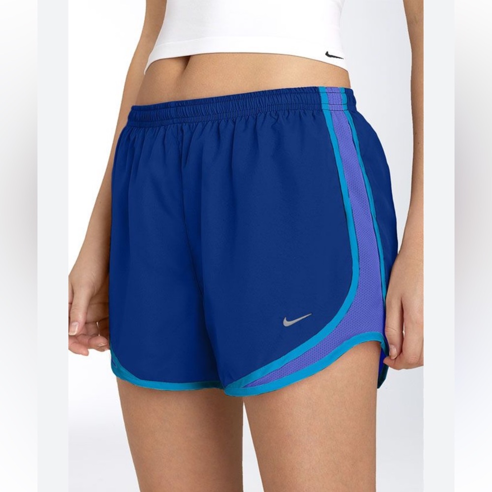 Nike women’s Tempo Running Shorts blue size large